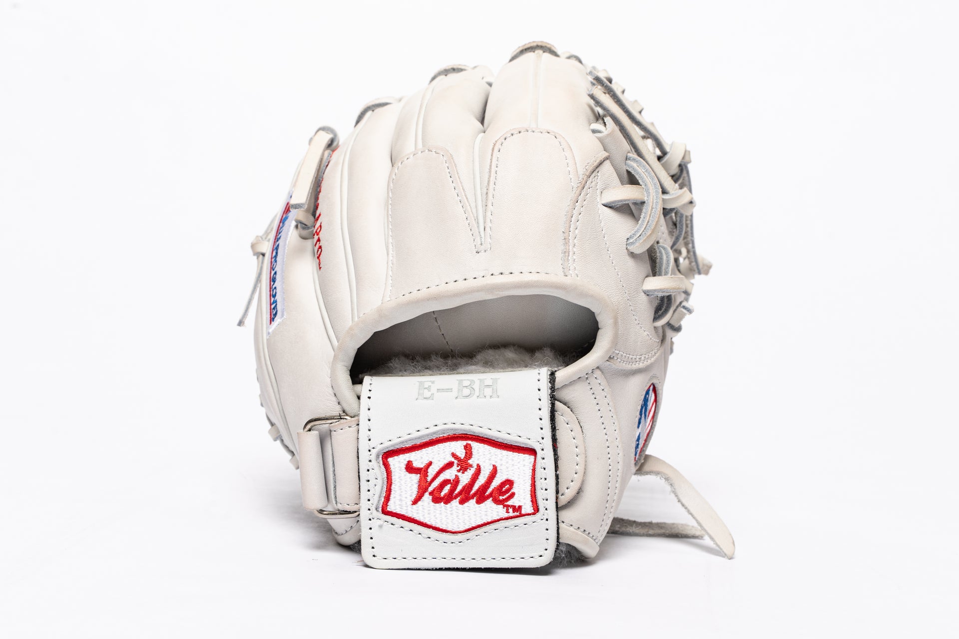 Eagle Back Hand - IN STOCK – Valle Sporting Goods, image size:1920x1280